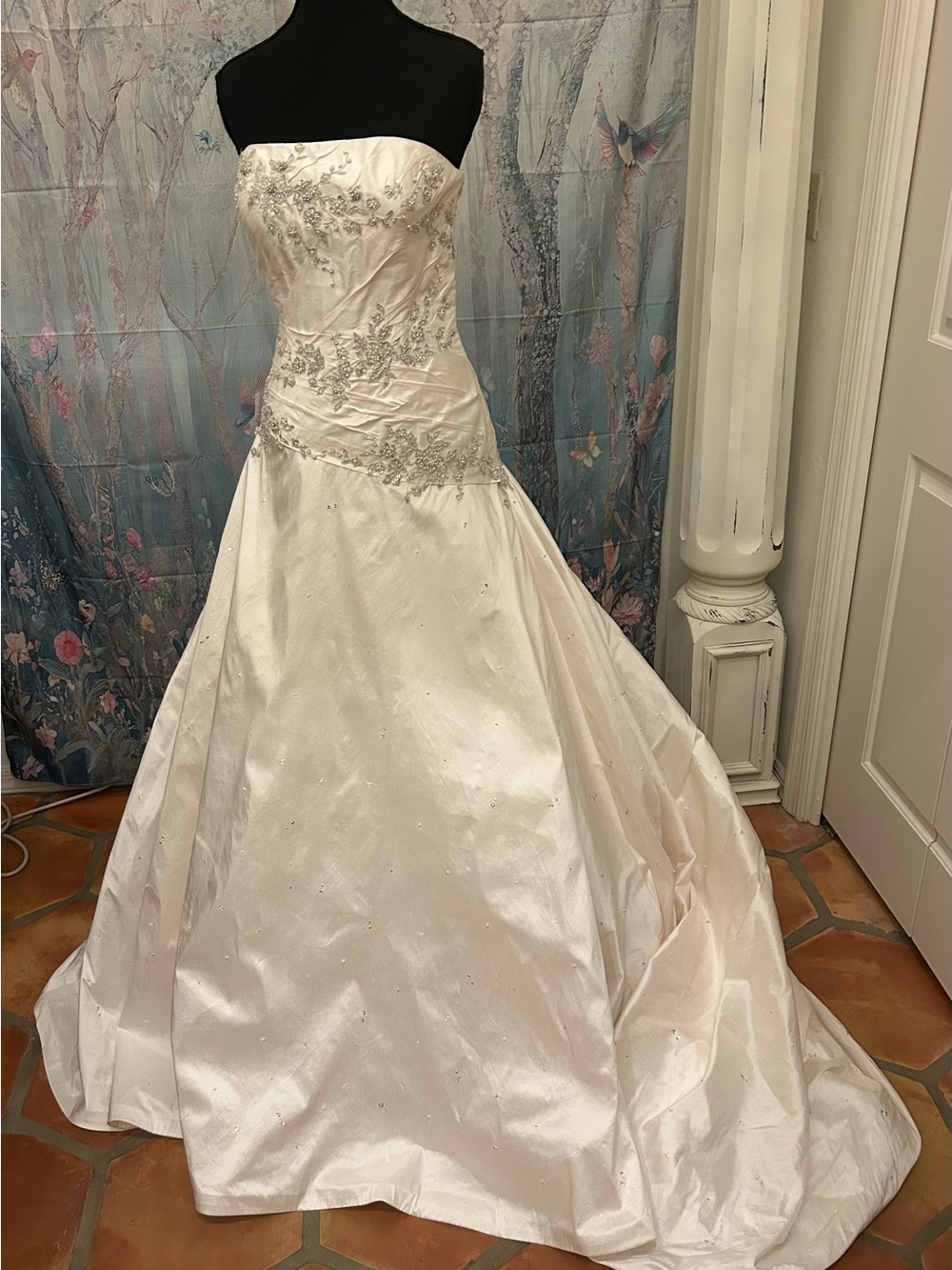 Ivory silk A-line wedding dress. Size 4